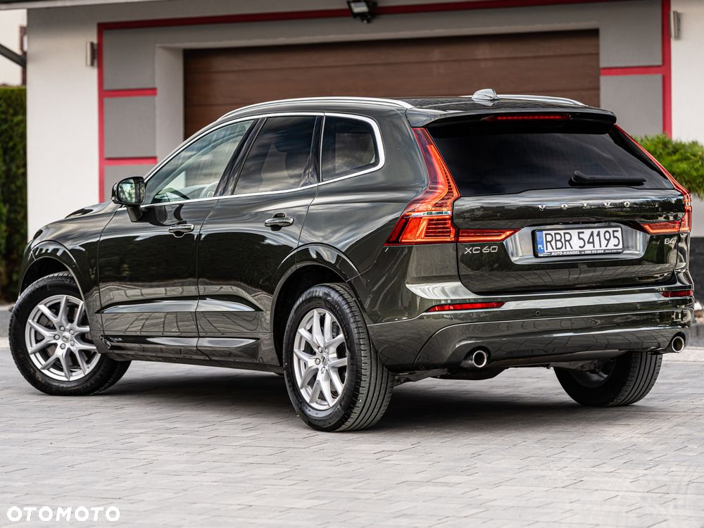 Volvo XC 60 B4 D Geartronic Momentum Pro - 23