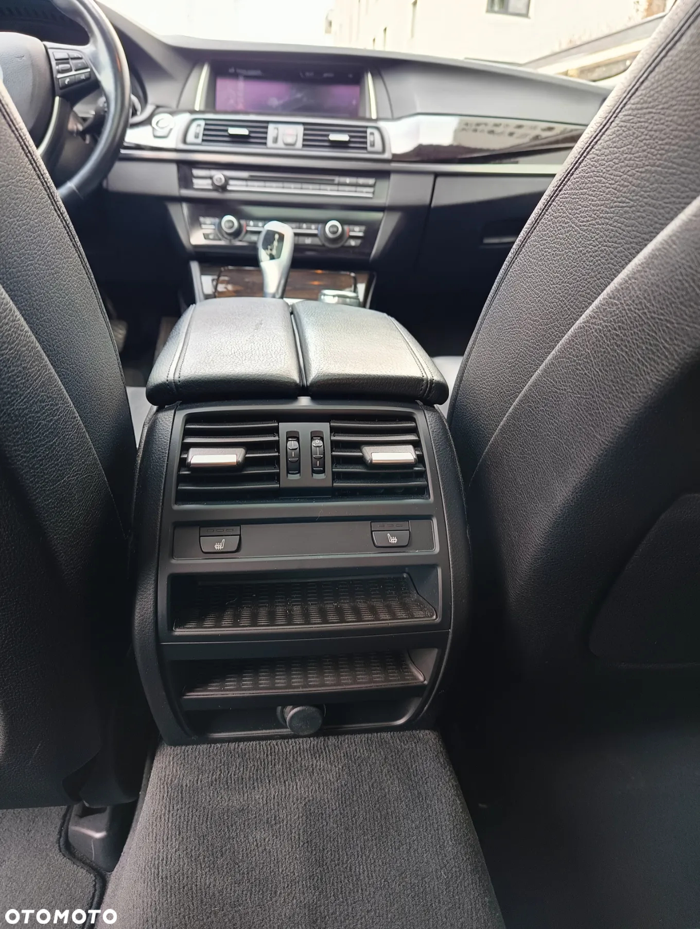 BMW Seria 5 528i xDrive Luxury Line - 16