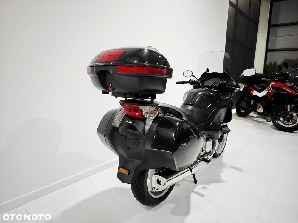 Honda Deauville - 9