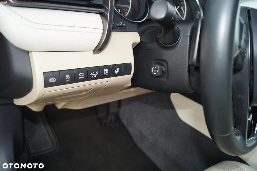 Toyota Camry 2.5 Hybrid Executive CVT - 10