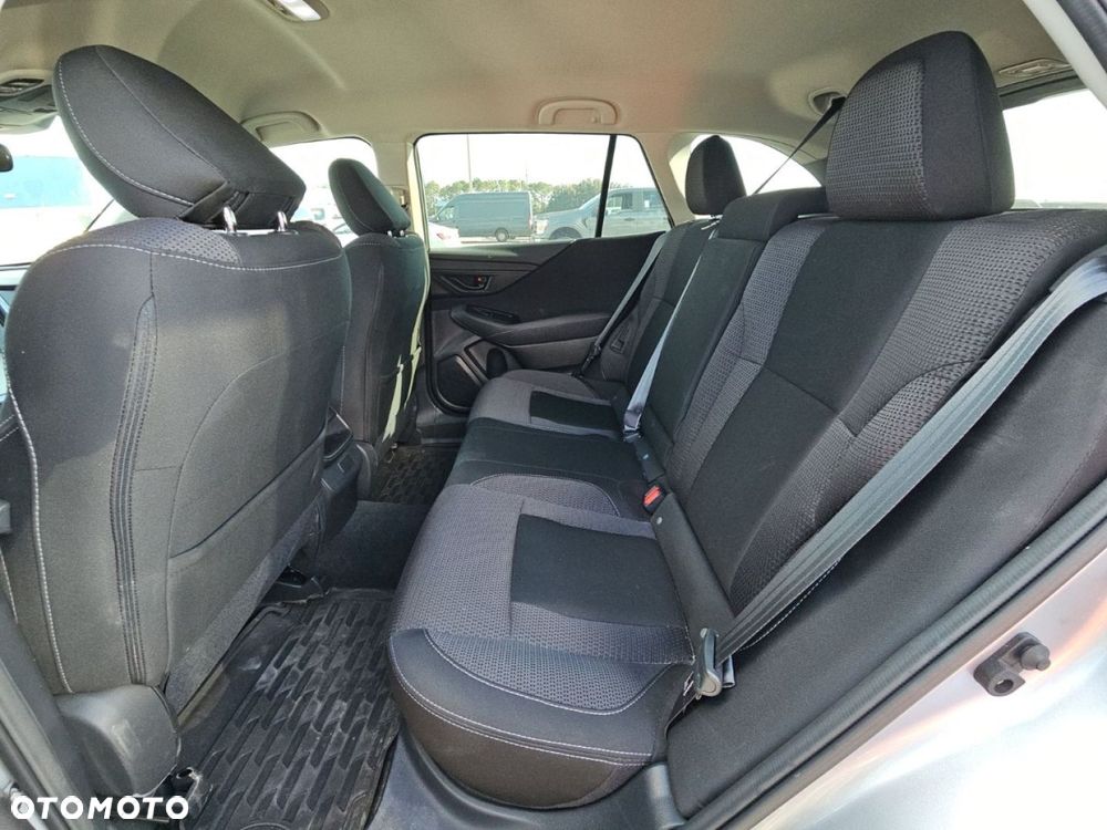 Subaru Outback - 15