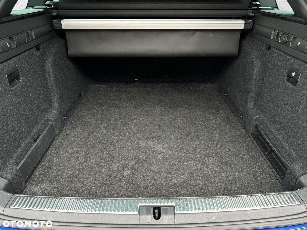 Skoda Superb 2.0 TDI SCR 4x4 Sportline DSG - 10