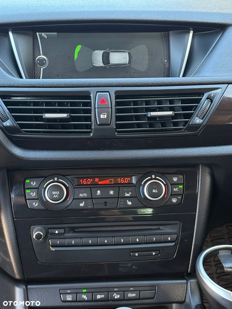 BMW X1 xDrive18d Sport Line - 30