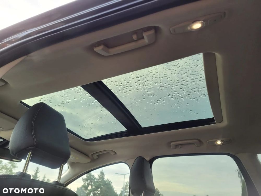 Ford Kuga 2.0 TDCi 4x4 Titanium - 11