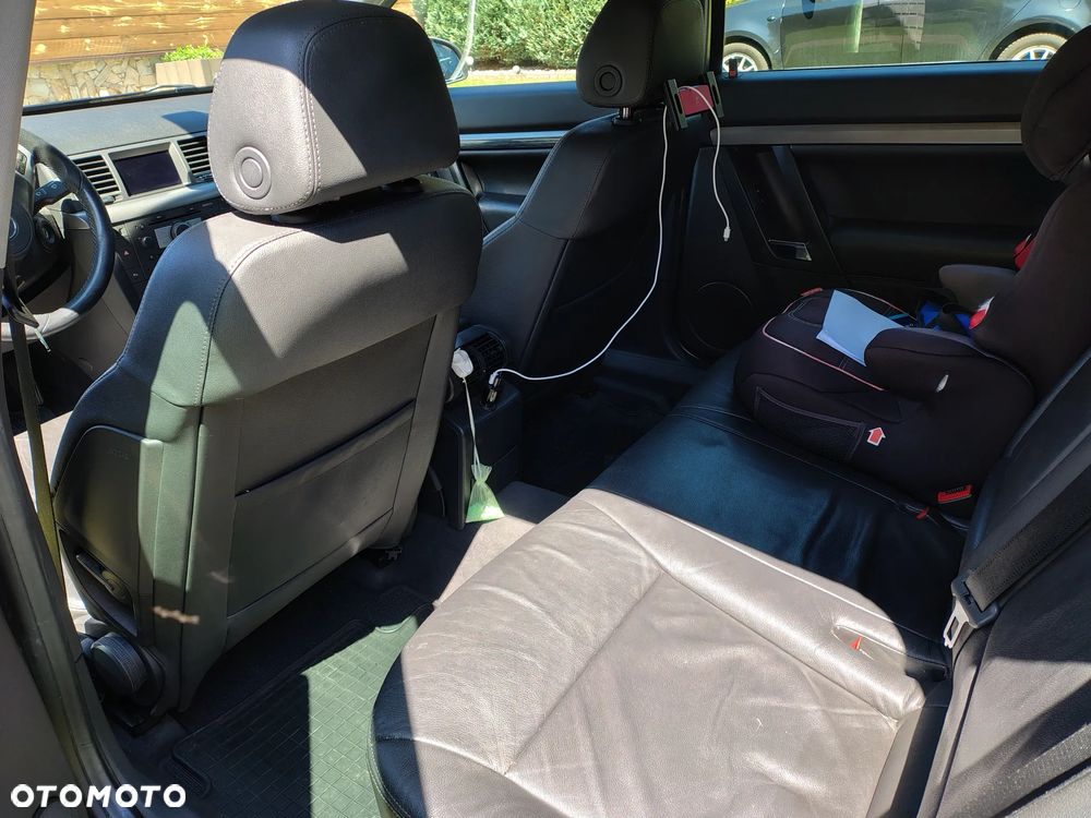 Opel Vectra 1.9 CDTI Cosmo - 2