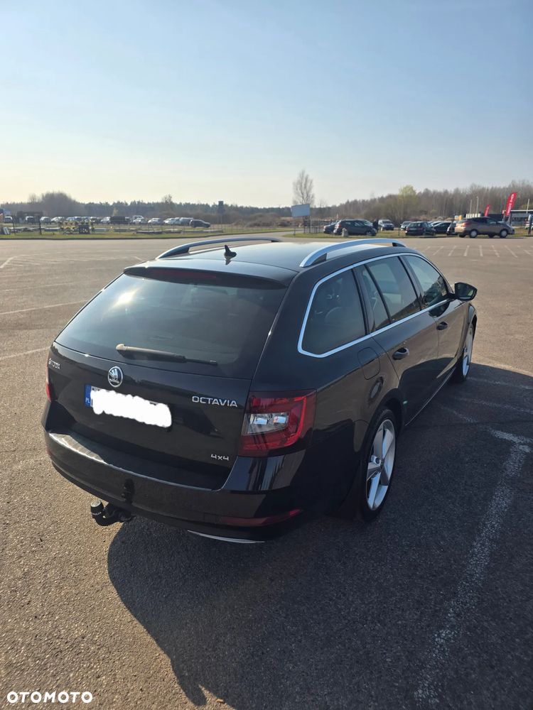 Skoda Octavia 2.0 TDI 4x4 Style DSG - 6