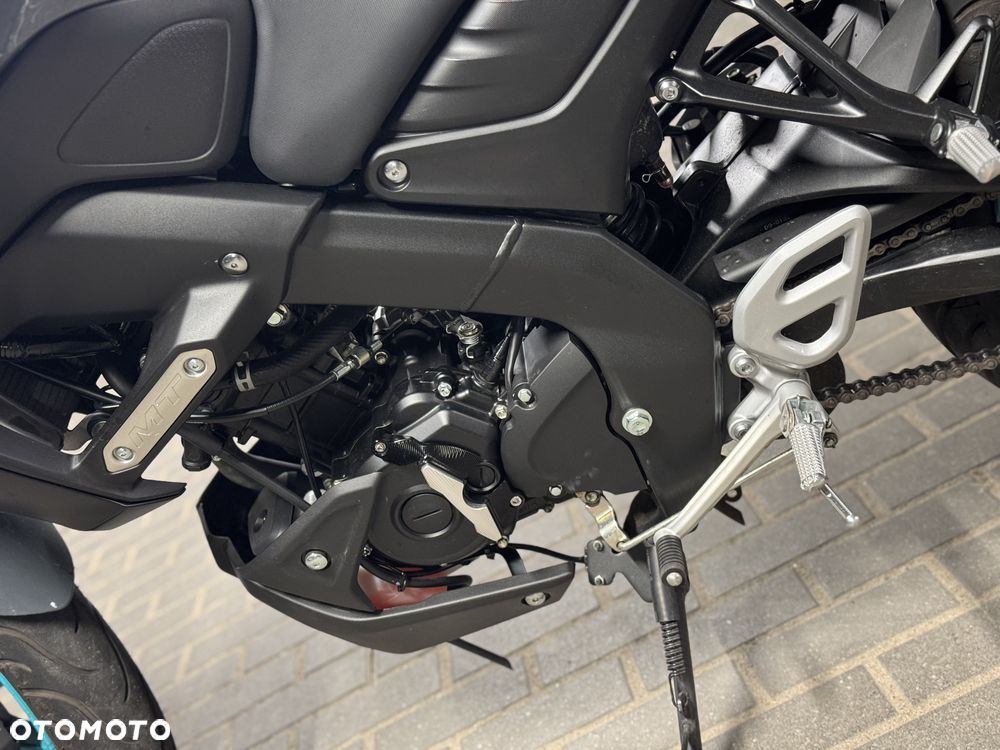 Yamaha MT - 7