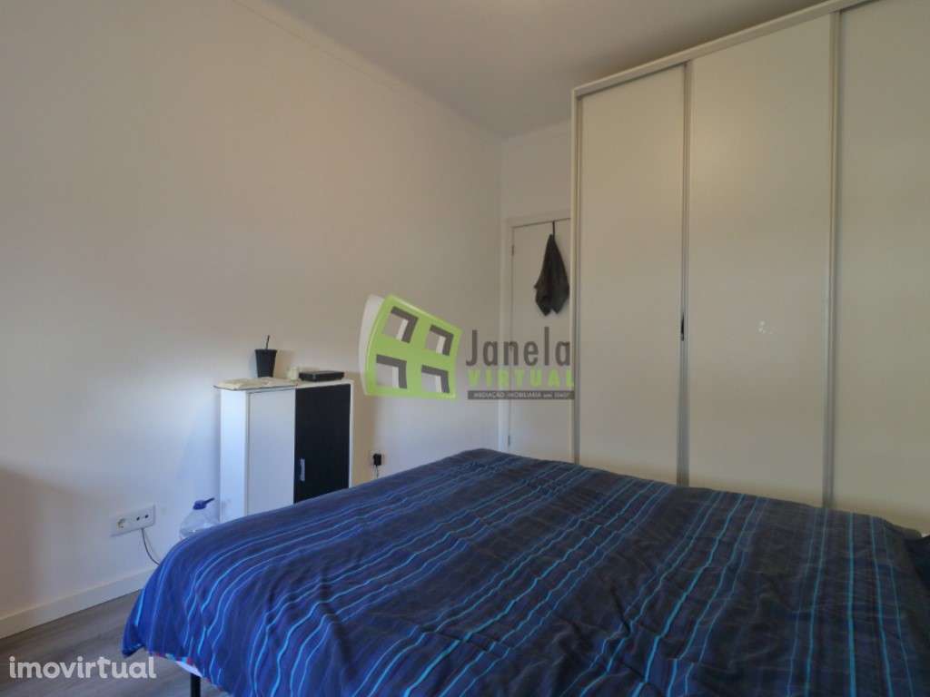 Apartamento T2 Remodelado - Baixa da Banheira - Grande imagem: 3/24