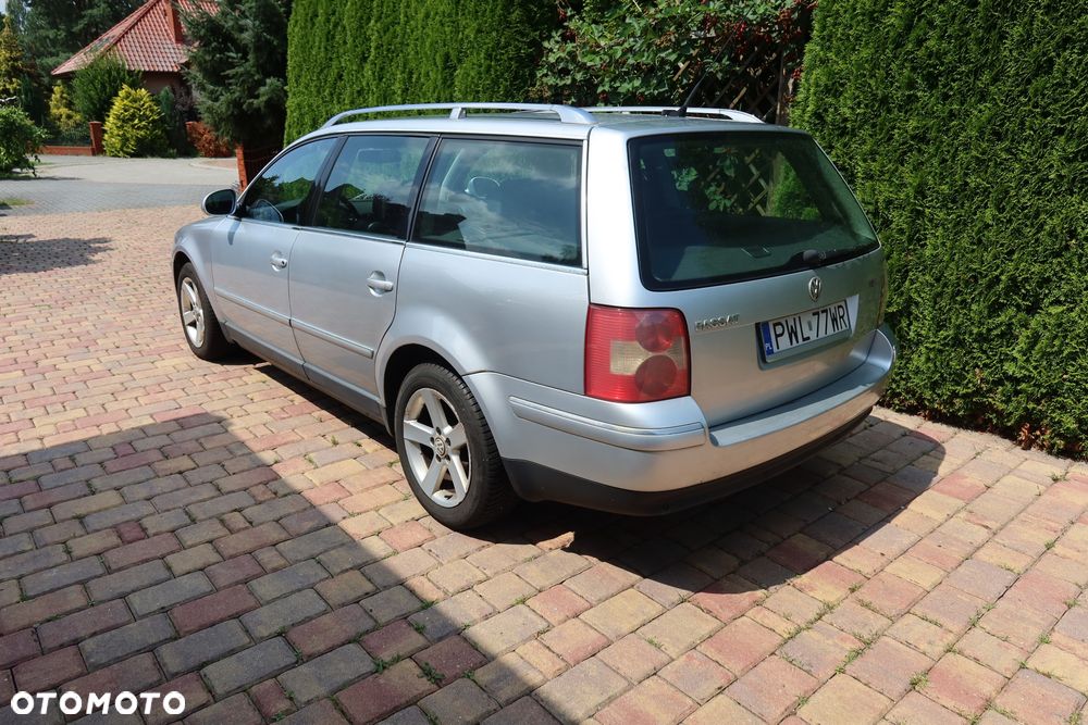 Volkswagen Passat 1.9 TDI Highline - 5