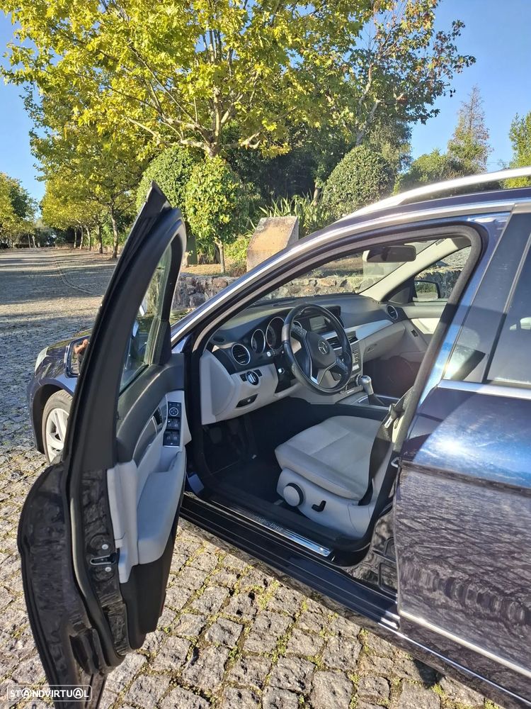 Mercedes-Benz C 200 - 5