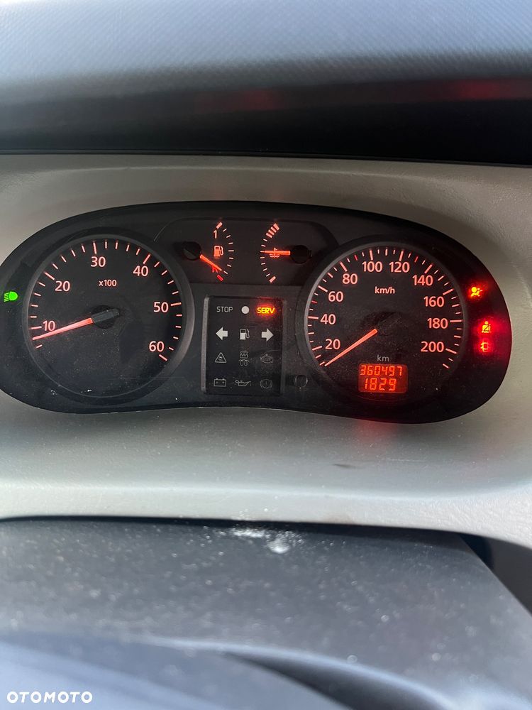 Renault Trafic II - 10