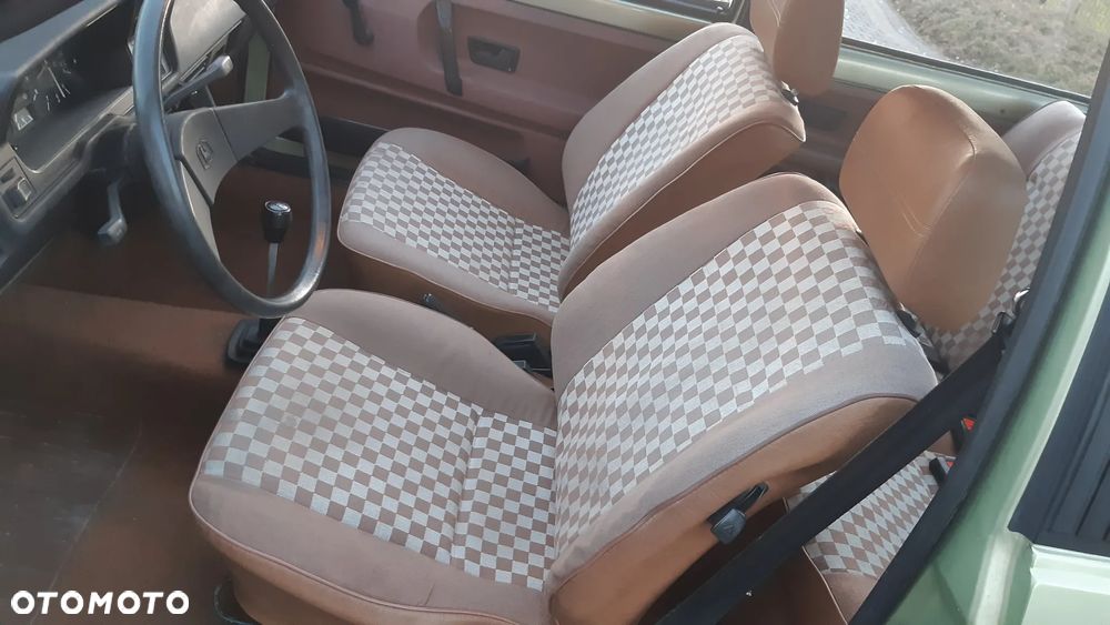 Volkswagen Polo - 5