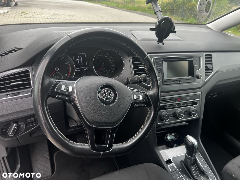 Volkswagen Golf - 5