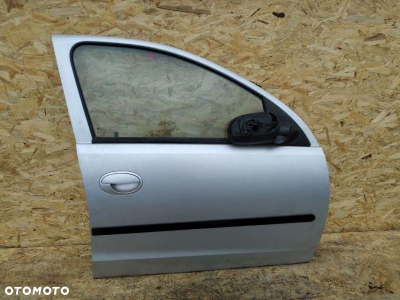 DRZWI PRAWE PRZEDNI PRZÓD PRAWY OPEL CORSA C SREBRNE - 1