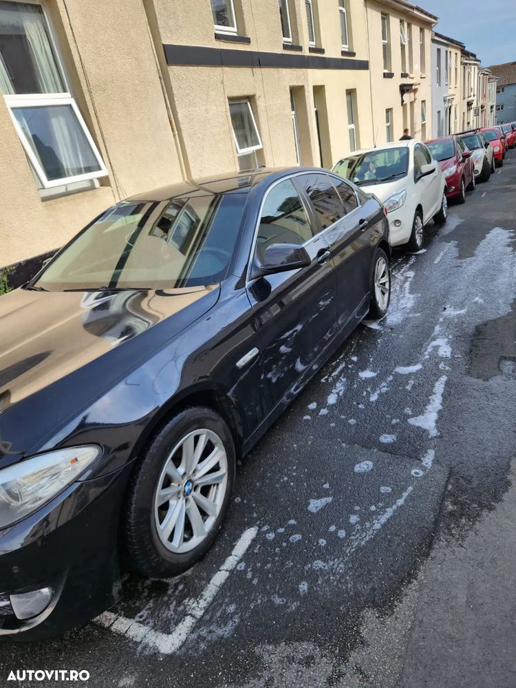 BMW Seria 5 520d Touring - 2