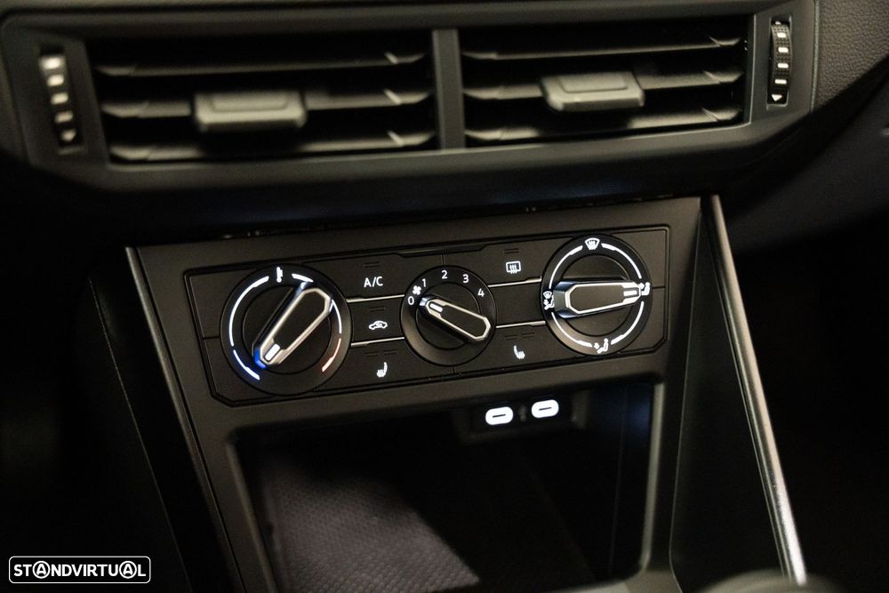 VW Taigo 1.0 TSI - 12