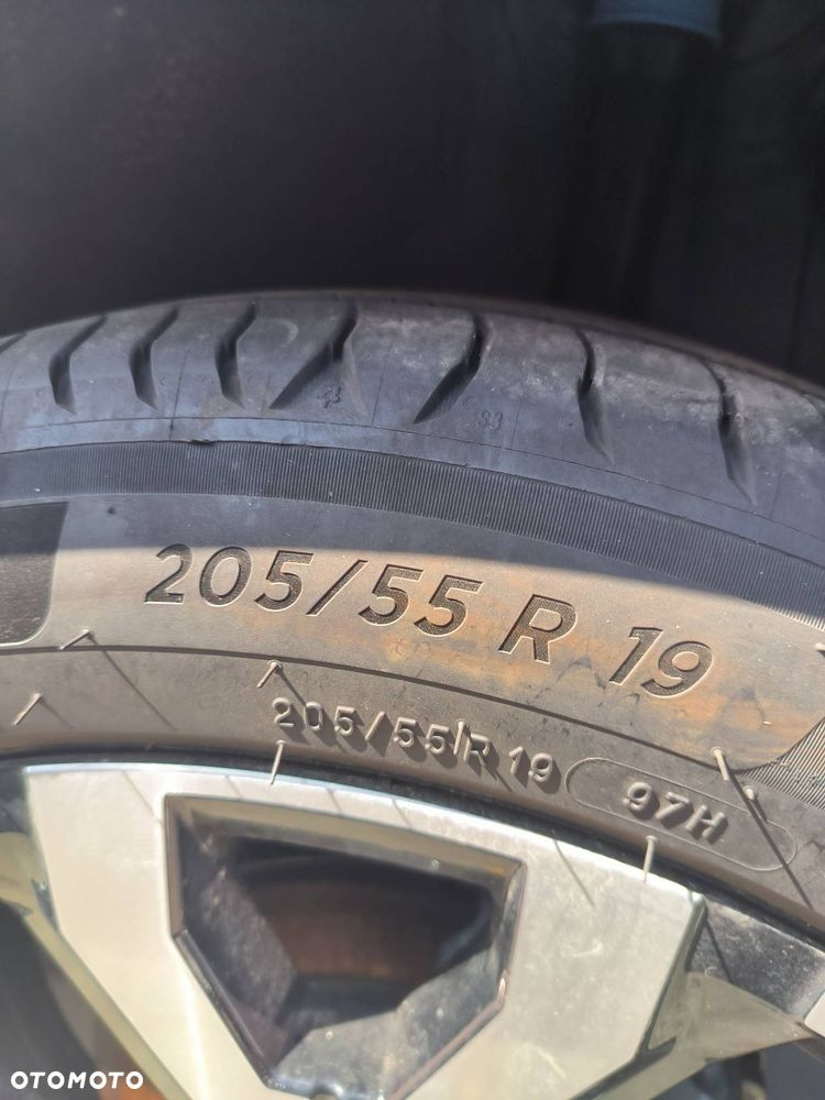 FELGA ALUMINIOWA 19'' DACIA BIGSTER I - 4