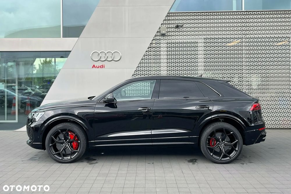 Audi RS Q8 - 7