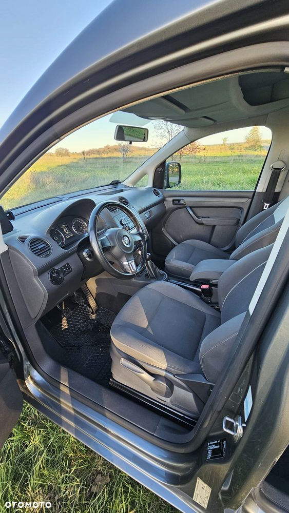 Volkswagen Caddy 2011