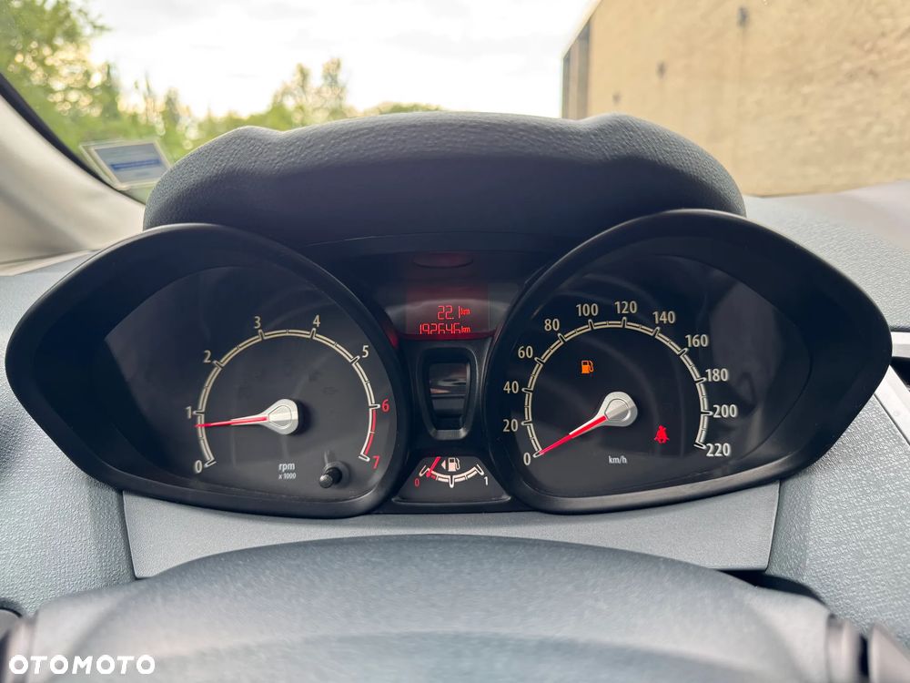 Ford Fiesta 1.25 SYNC Edition - 11
