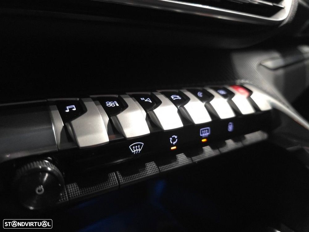 Peugeot 3008 BlueHDi 130 Stop & Start EAT8 Active Pack - 42