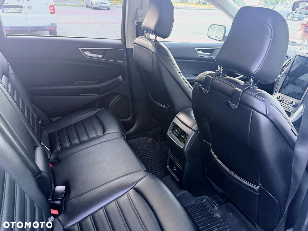 Ford Edge - 10