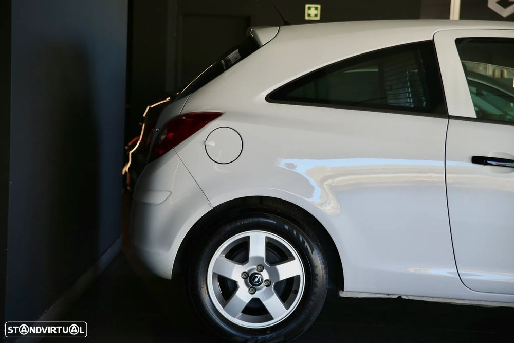 Opel Corsa - 11