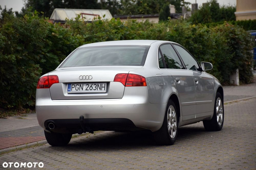 Audi A4 Limousine - 7