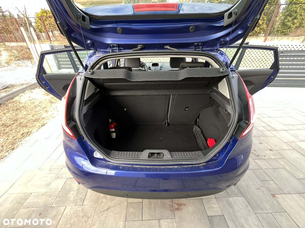 Ford Fiesta 1.5 TDCi Ambiente - 10