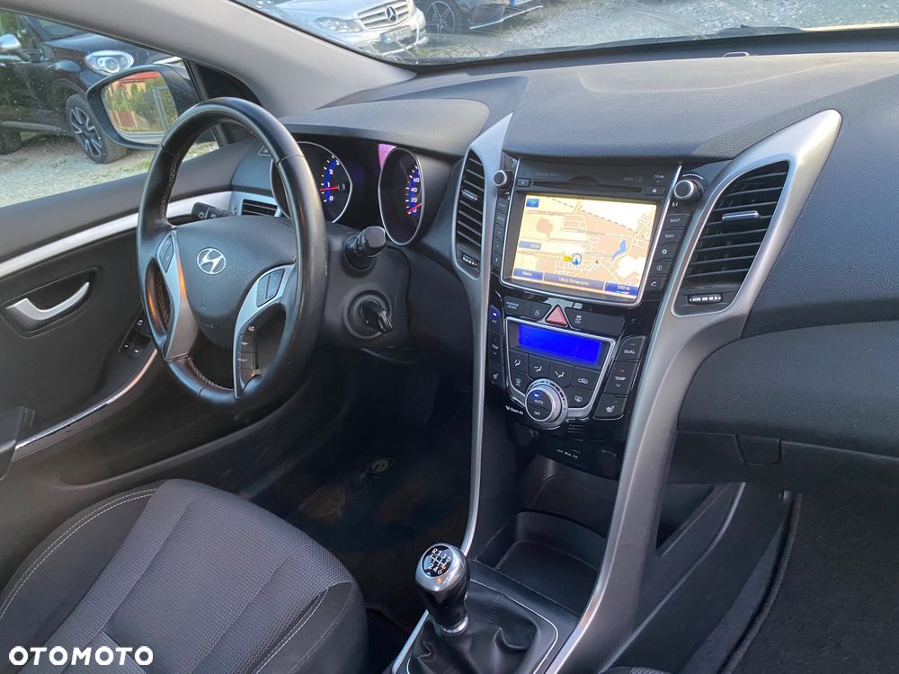 Hyundai i30 1.4 Premium - 24