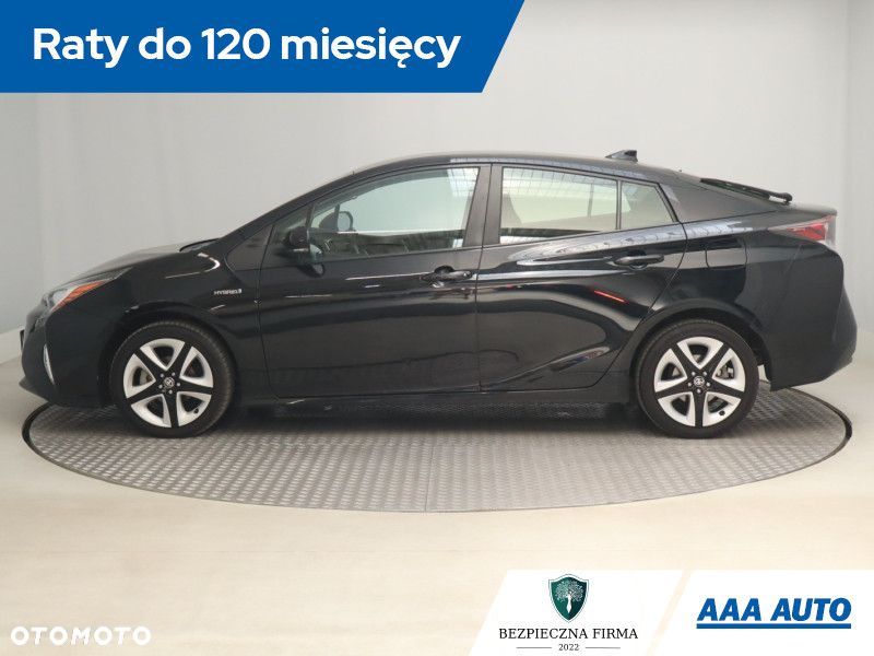 Toyota Prius - 4