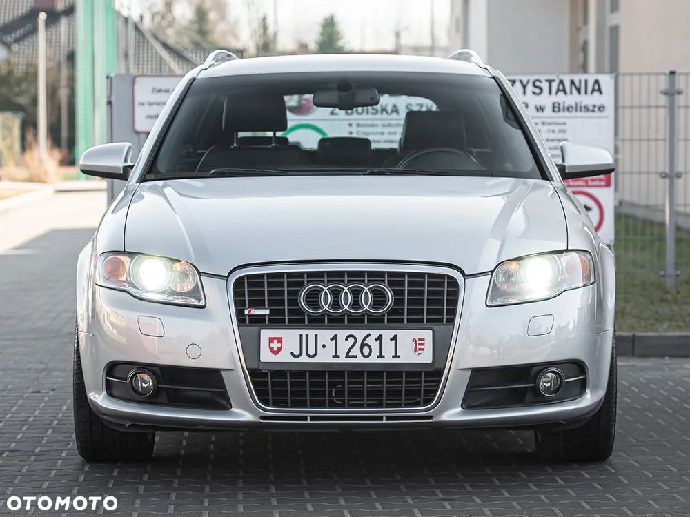 Audi A4 Avant - 4