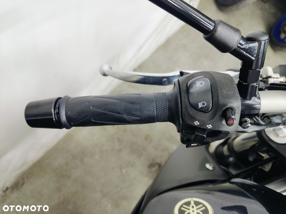 Yamaha XJ - 15