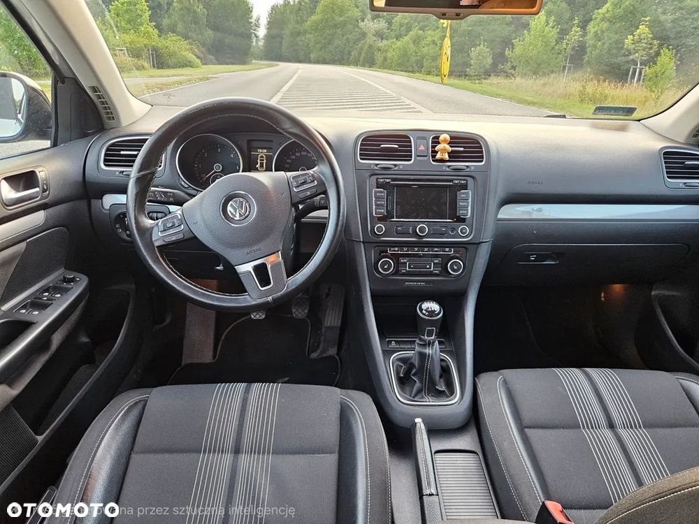 Volkswagen Golf 2.0 TDI DPF MATCH - 9