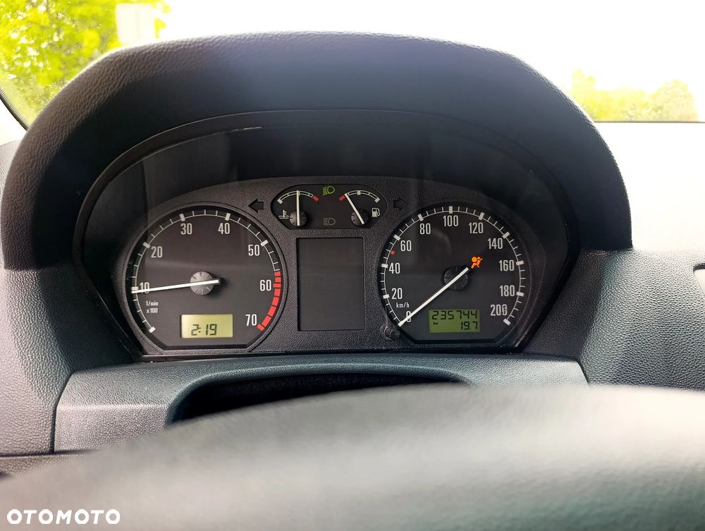 Skoda Fabia - 20