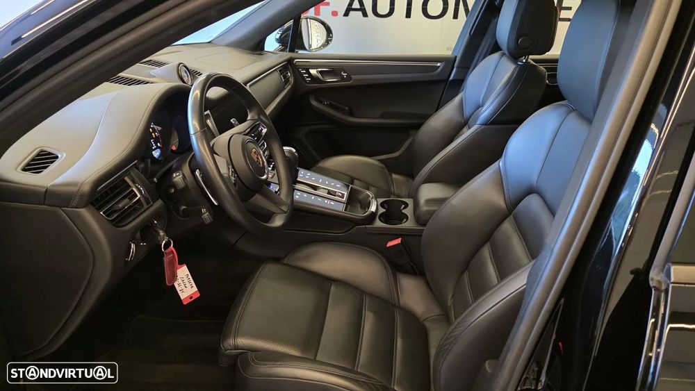 Porsche Macan T - 34