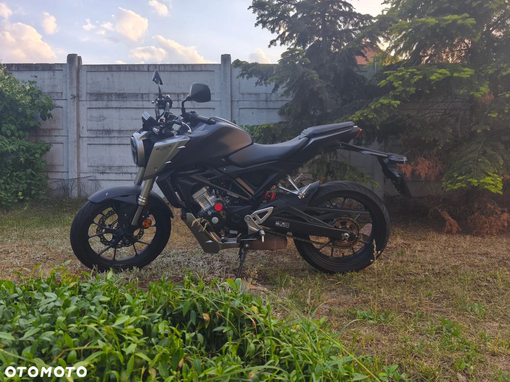 Honda CB - 8