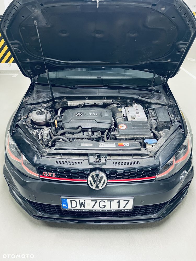 Volkswagen Golf VIII 2.0 TSI GTI DSG - 9