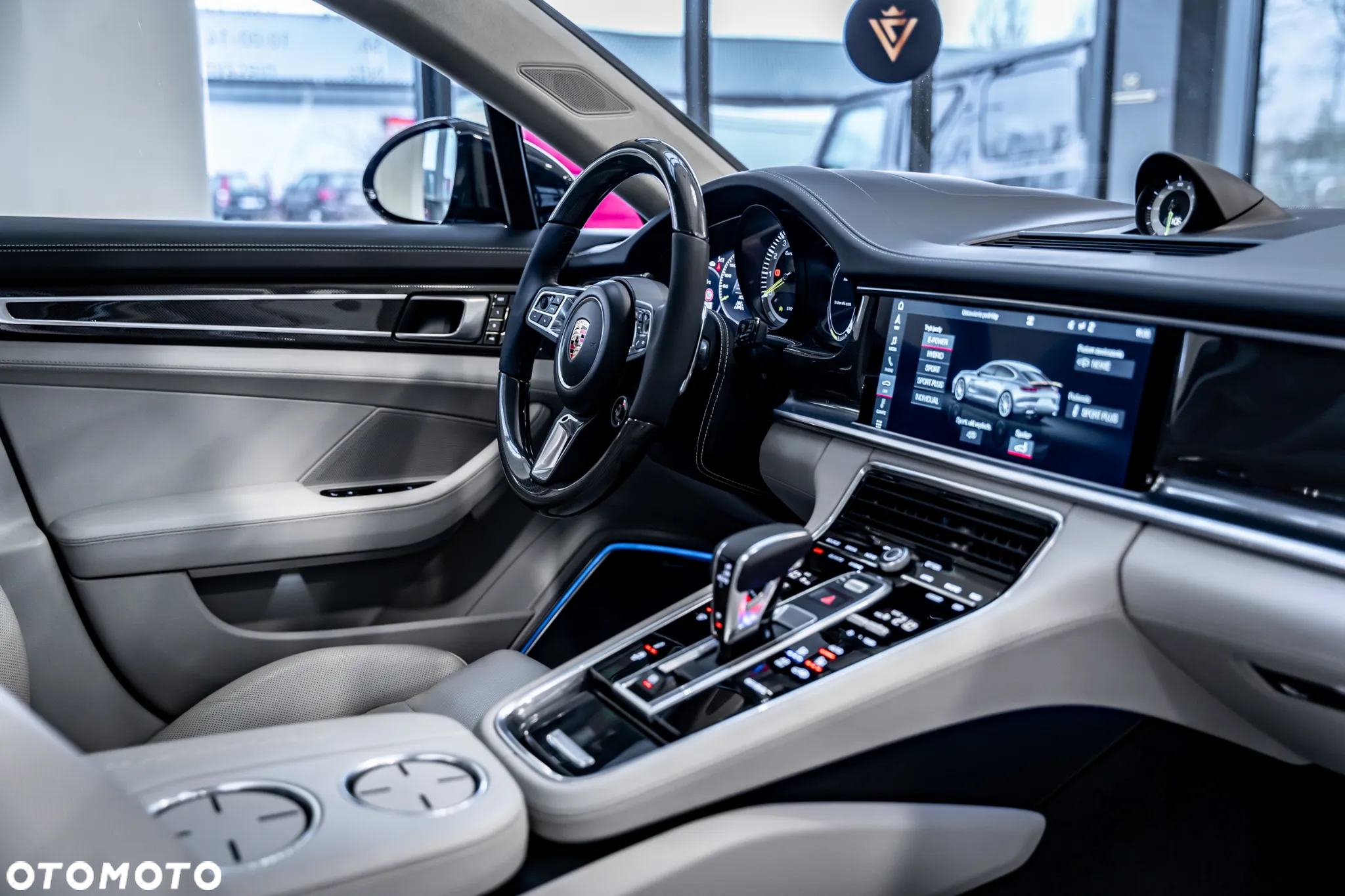 Porsche Panamera - 40