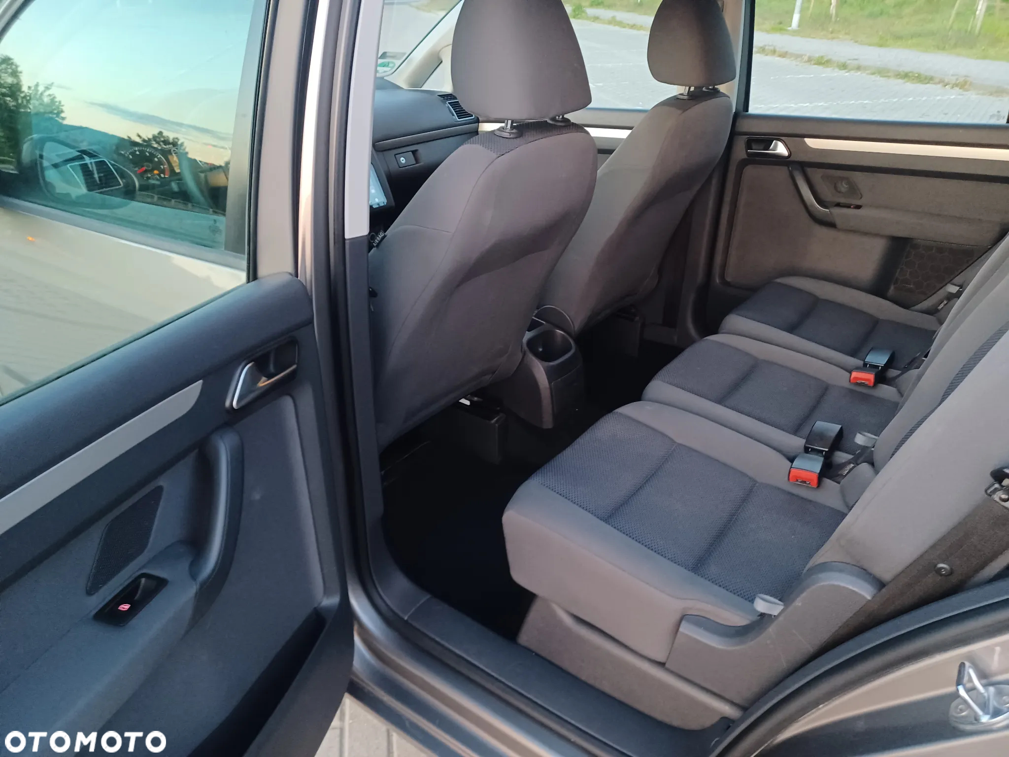 Volkswagen Touran 1.4 TSI Comfortline - 7