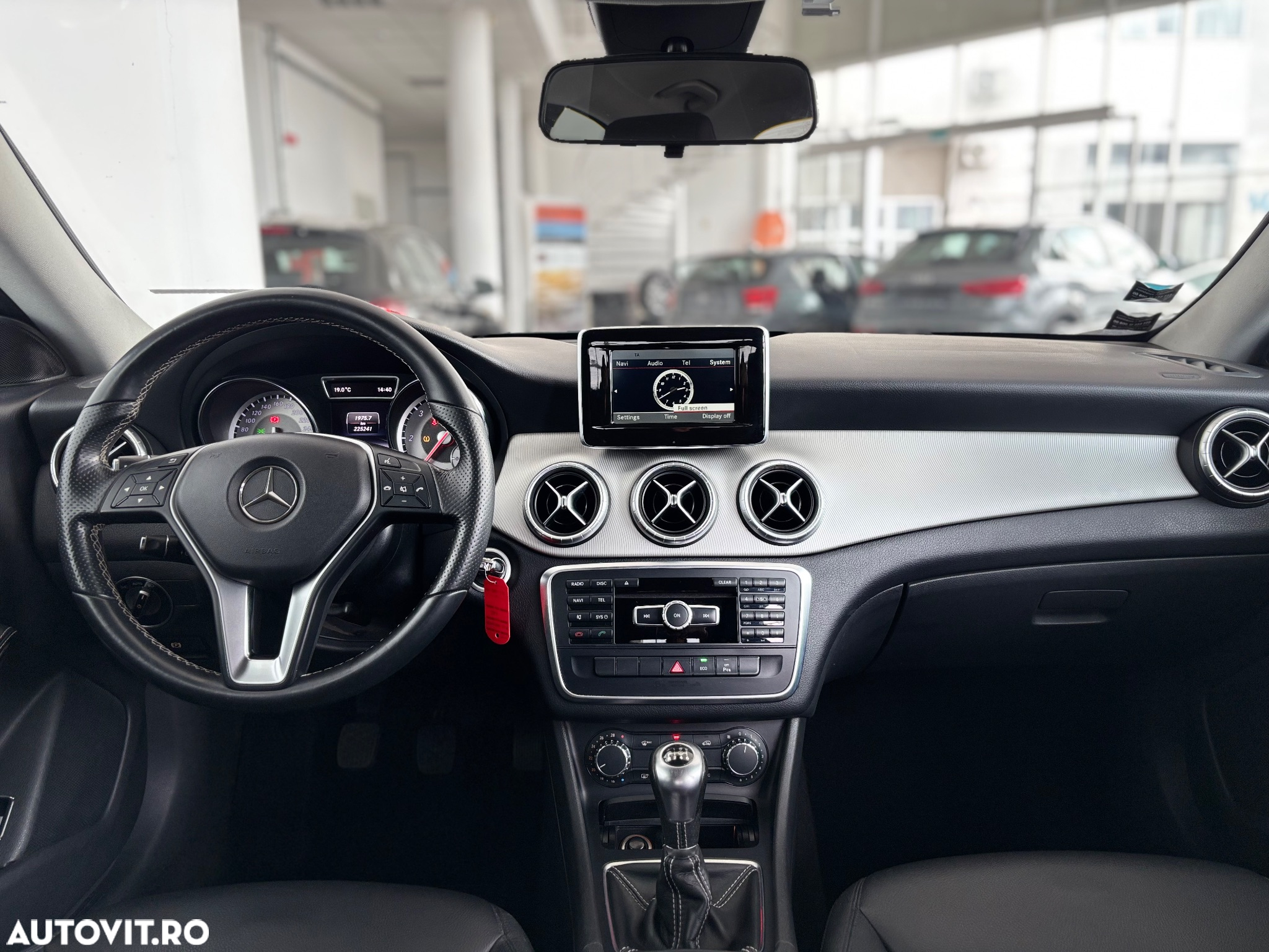 Mercedes-Benz CLA - 4