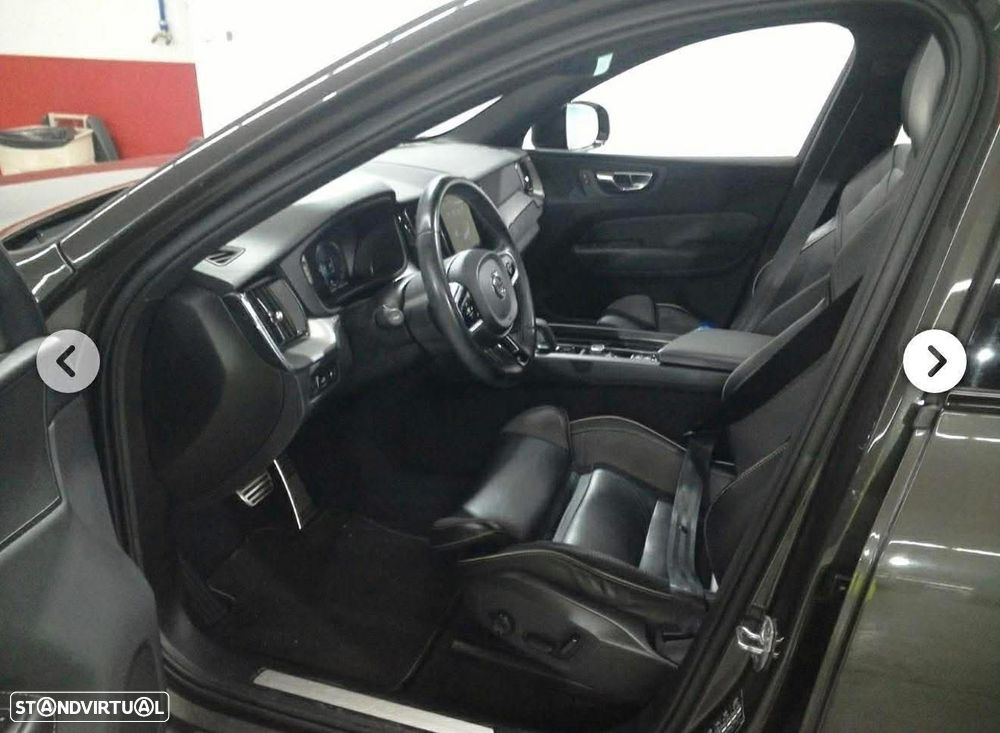 Volvo XC 60 2.0 T8 PHEV R-Design AWD - 4