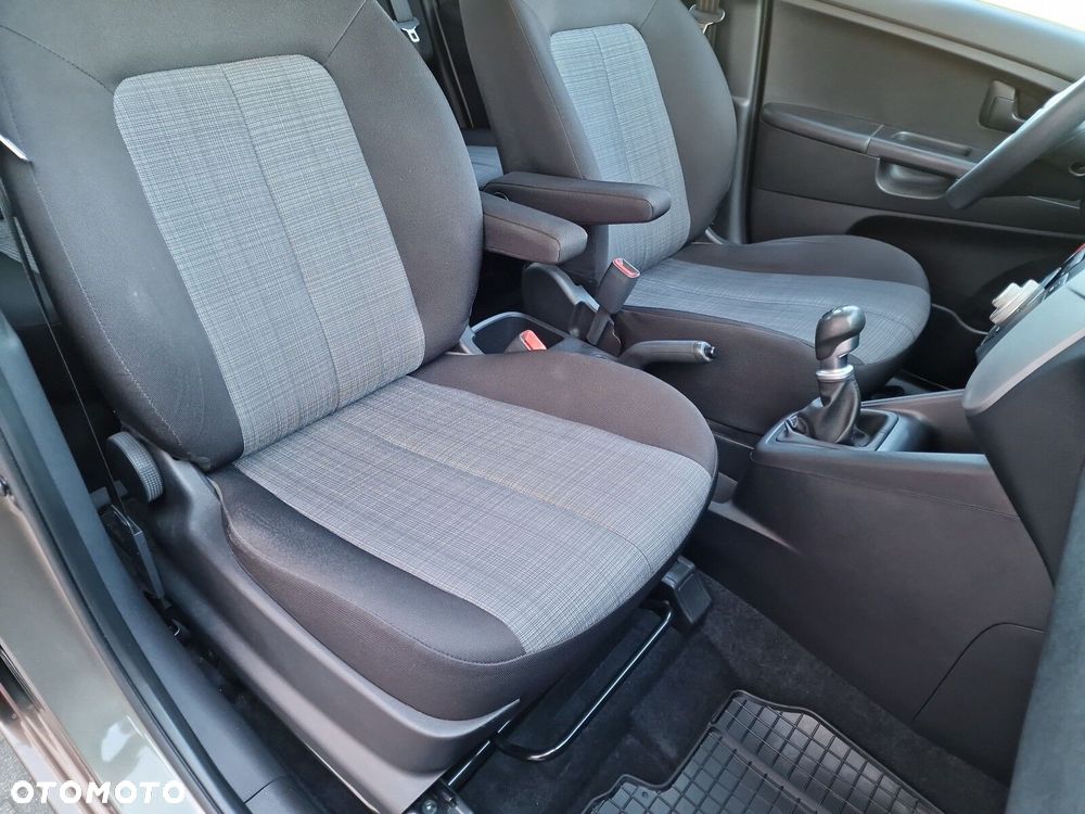 Kia Venga 1.4 M - 26