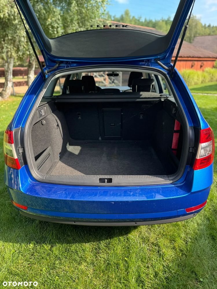 Skoda Octavia 2.0 TDI Style DSG - 8