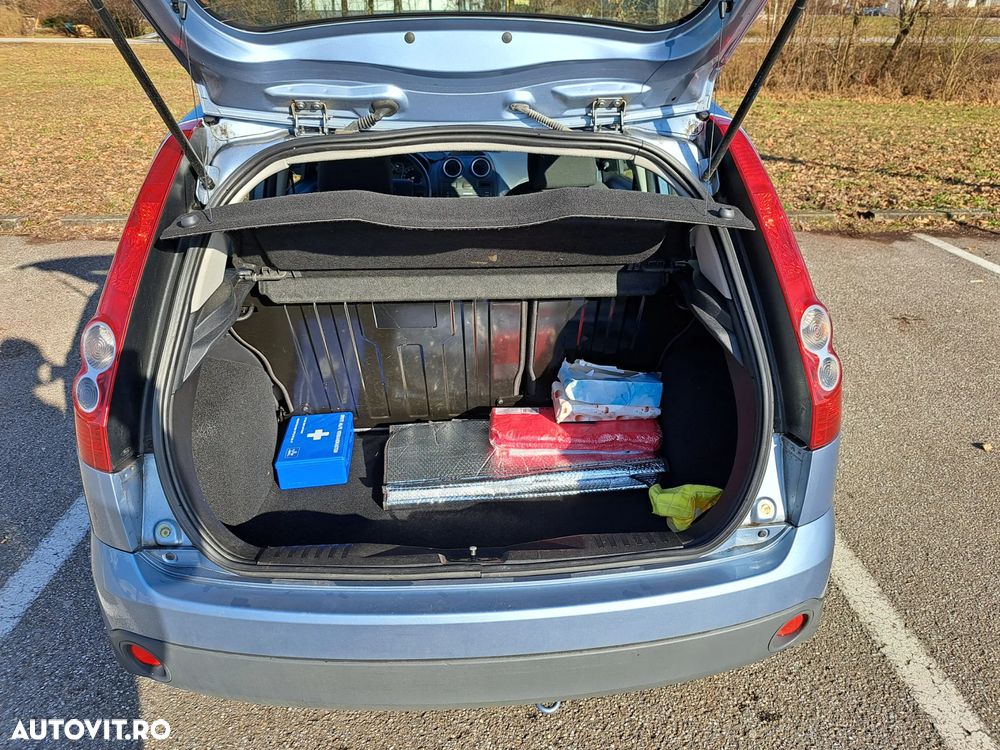 Ford Fiesta 1.3 Ambiente - 14