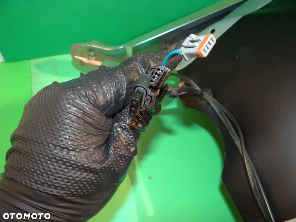 N261 Harley Davidson FLFB, FLFBS Fat Boy BŁOTNIK TYŁ KOMPLETNY Milwaukee Eight. M8 Modele 2018-up OEM: 59500534A, 67801470 - 4