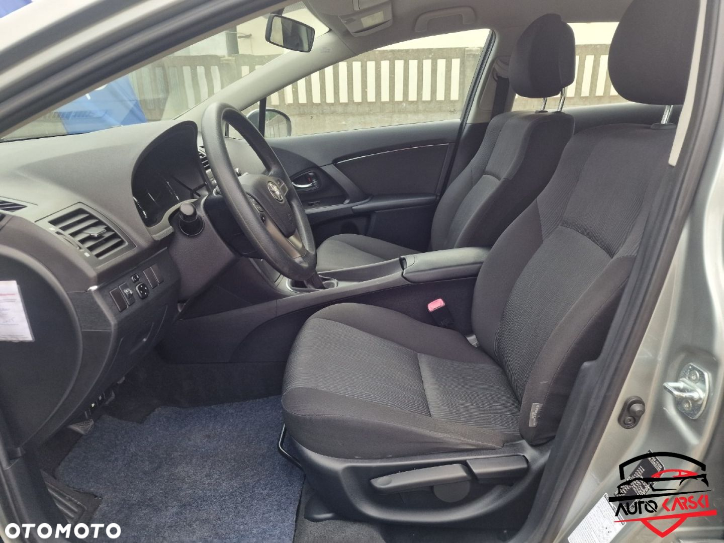 Toyota Avensis - 28