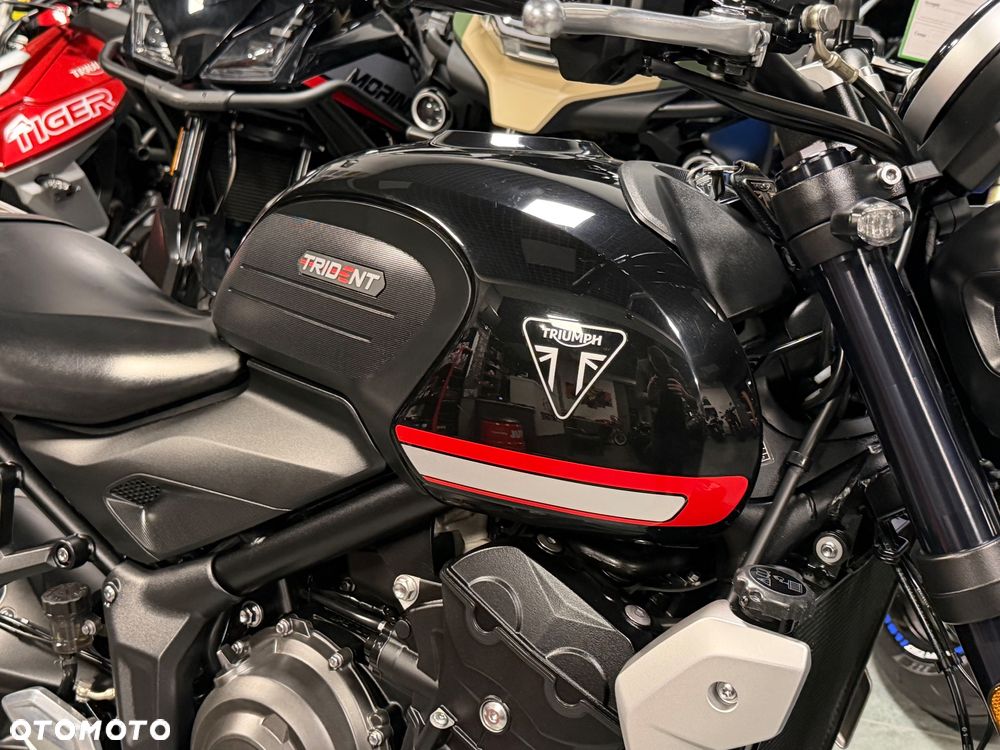Triumph Trident - 18