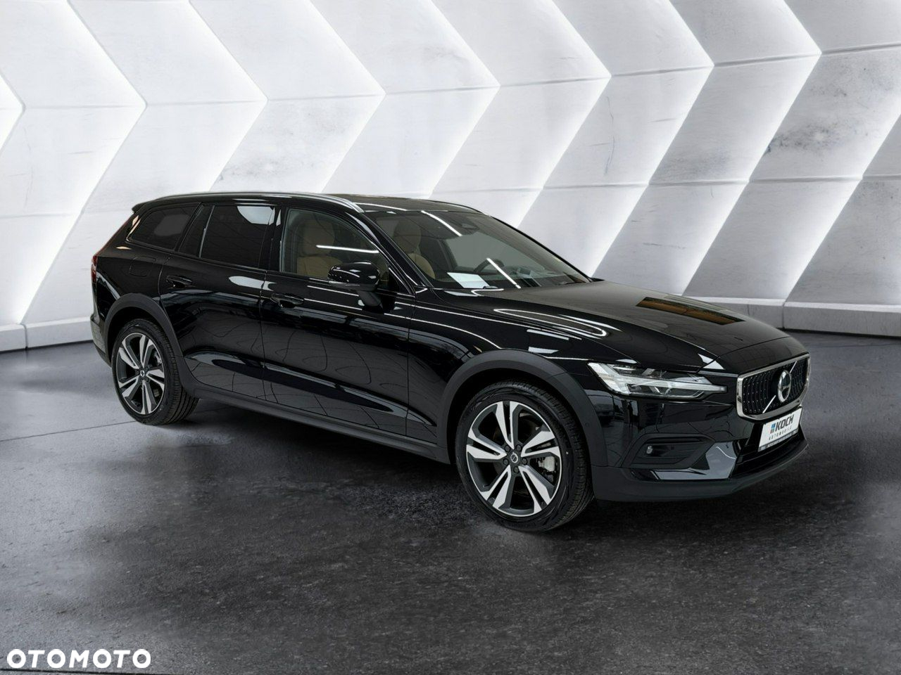 Volvo V60 Cross Country B5 B AWD Ultimate - 4