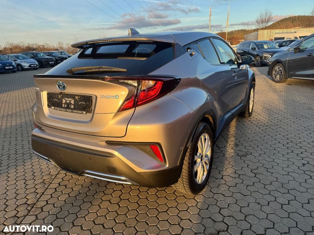 Toyota C-HR - 4